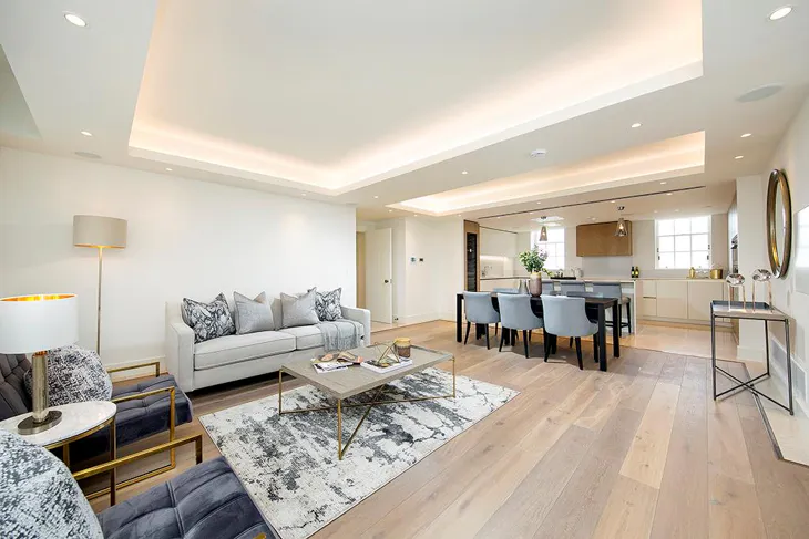 Flat Star and Garter Hill in Greater London