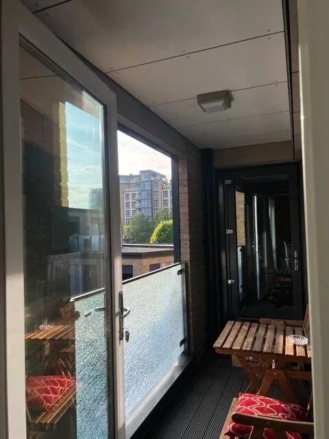 Flat Eltringham Street in Greater London