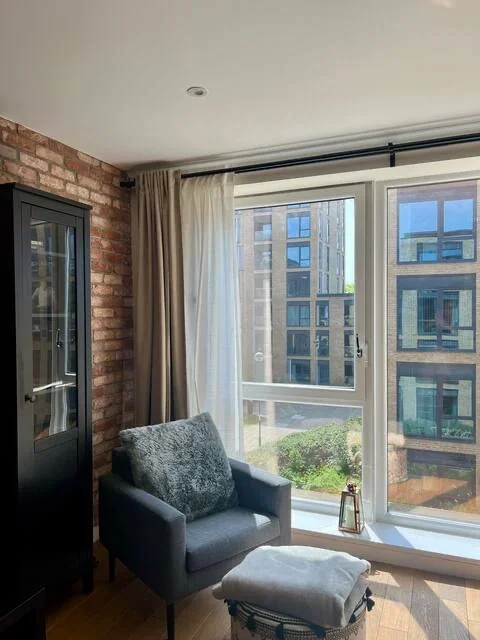 Flat Eltringham Street in Greater London