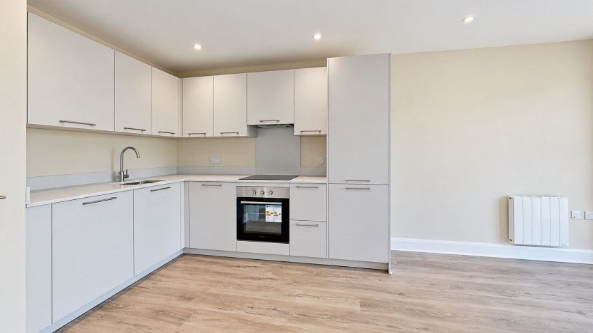 Flat Rosedale Way in Broxbourne