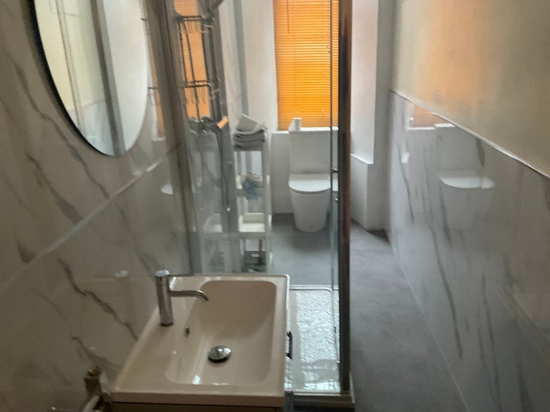 Room Cranworth Street in Glasgow