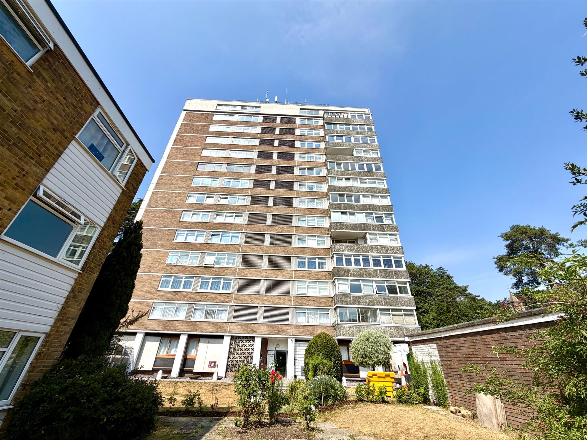 Flat Beechmount Road in Southampton