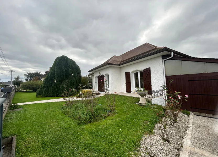 House Rue Raymond Poincaré in Lescar
