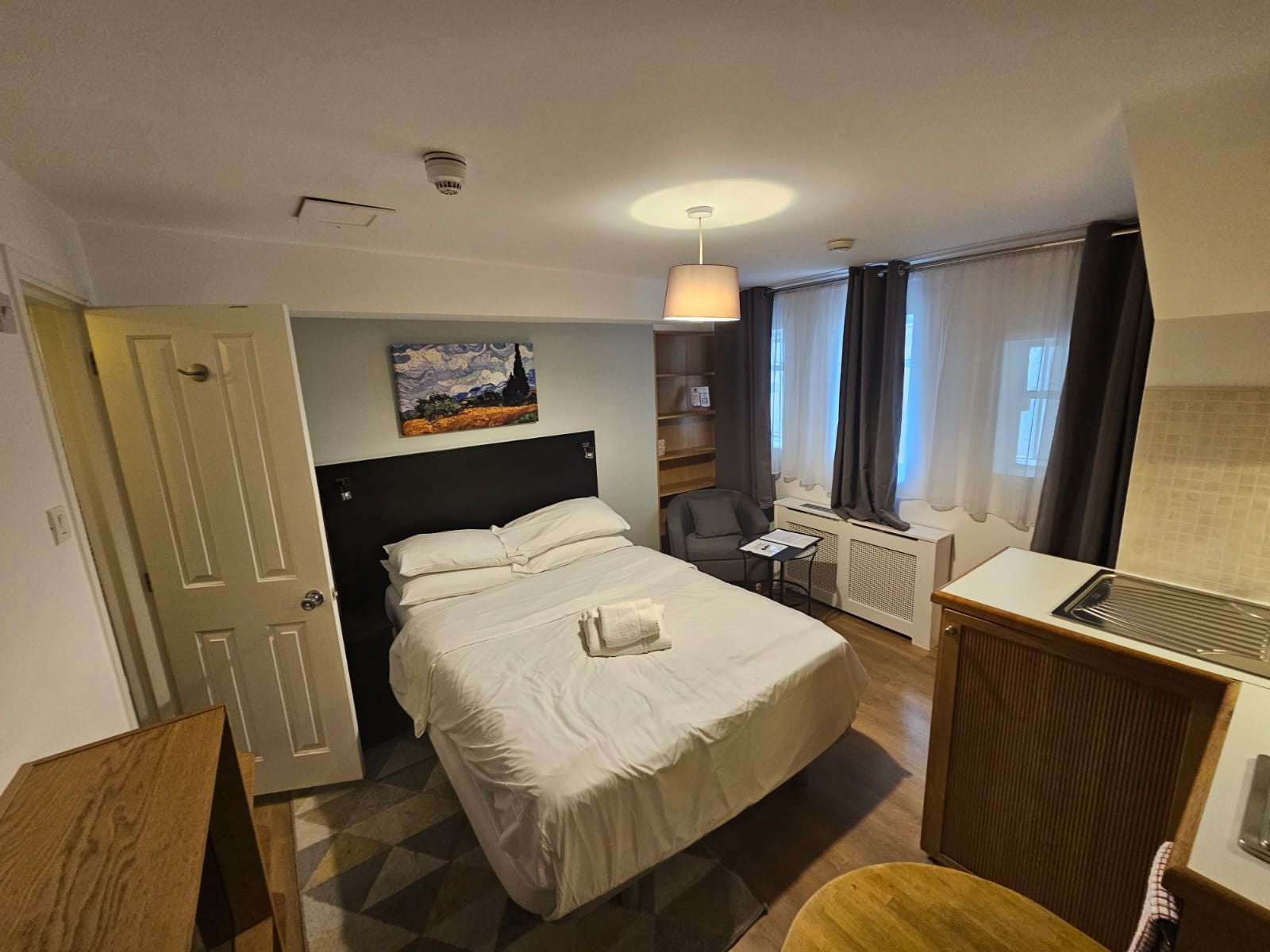 Flat Mabledon Place in Greater London
