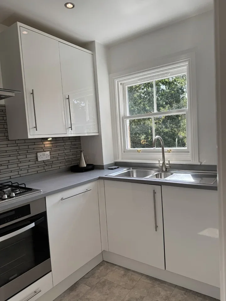 Flat St Joseph's Vale in Greater London