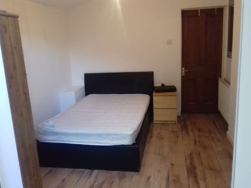 Room Rectory Lane in Chelmsford
