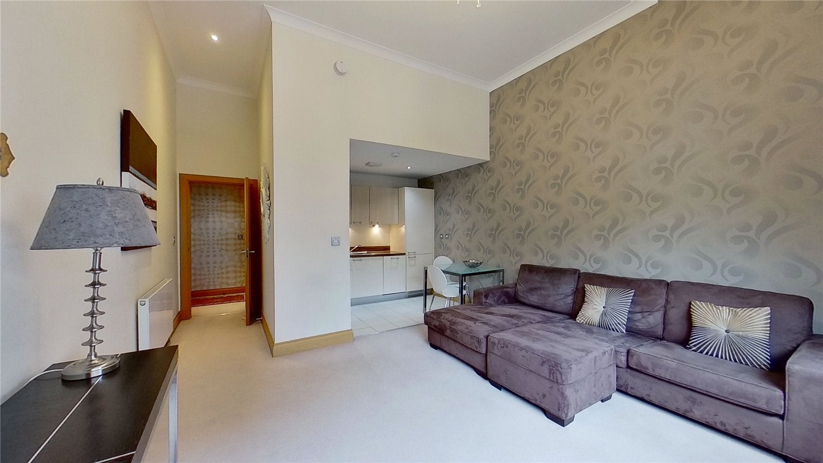 Flat Ingram Street in Glasgow