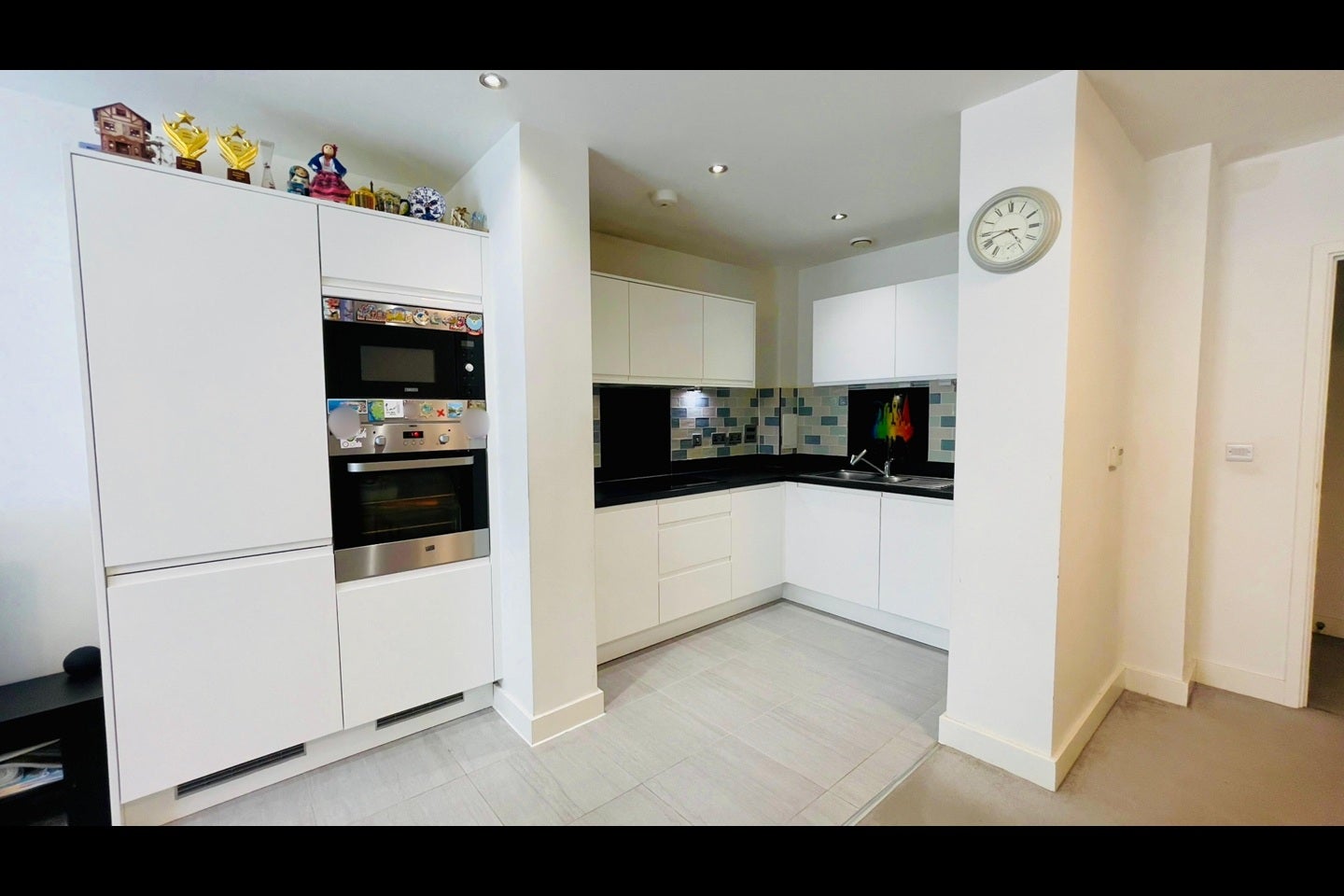 Flat Gayton Road in Greater London