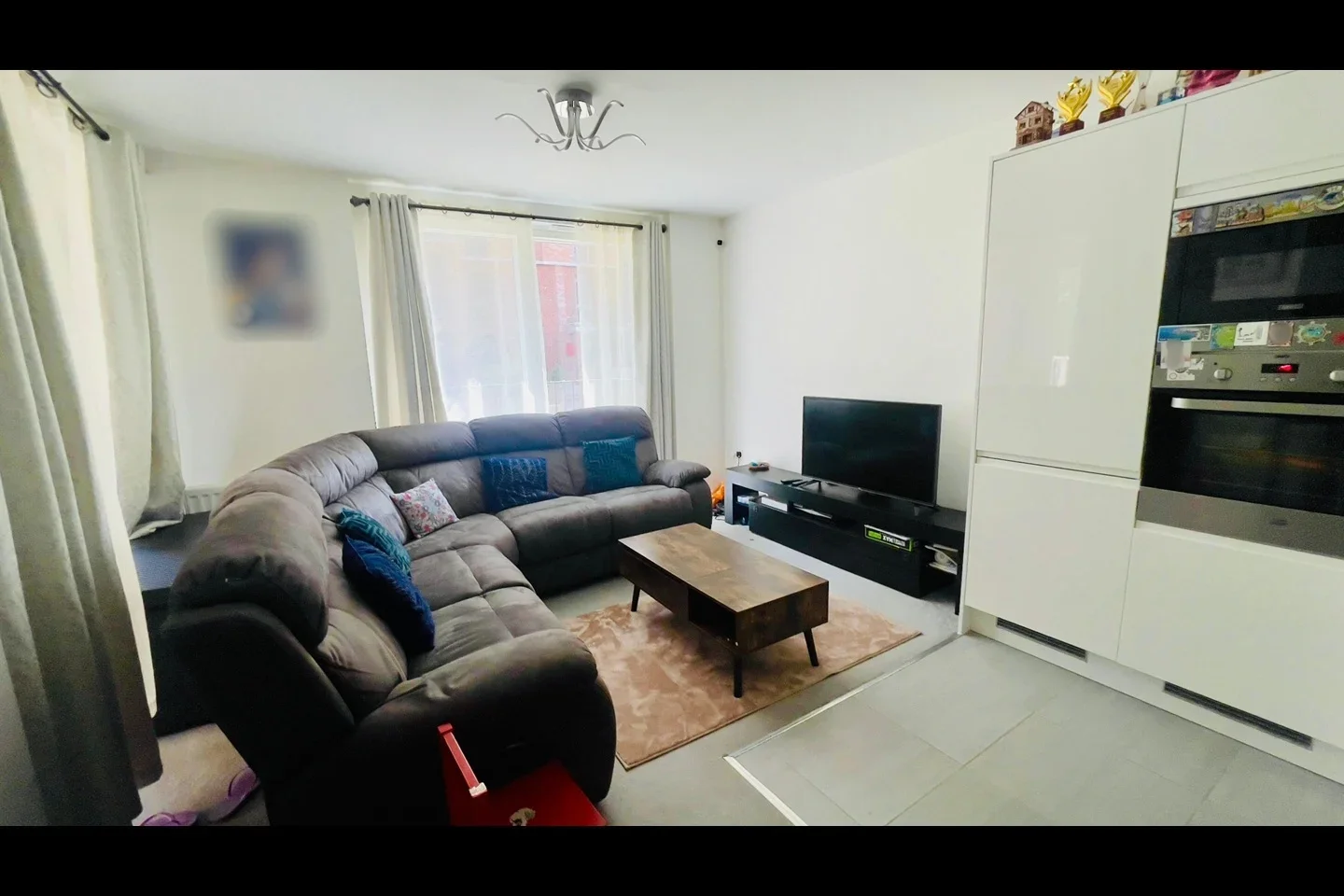 Flat Gayton Road in Greater London