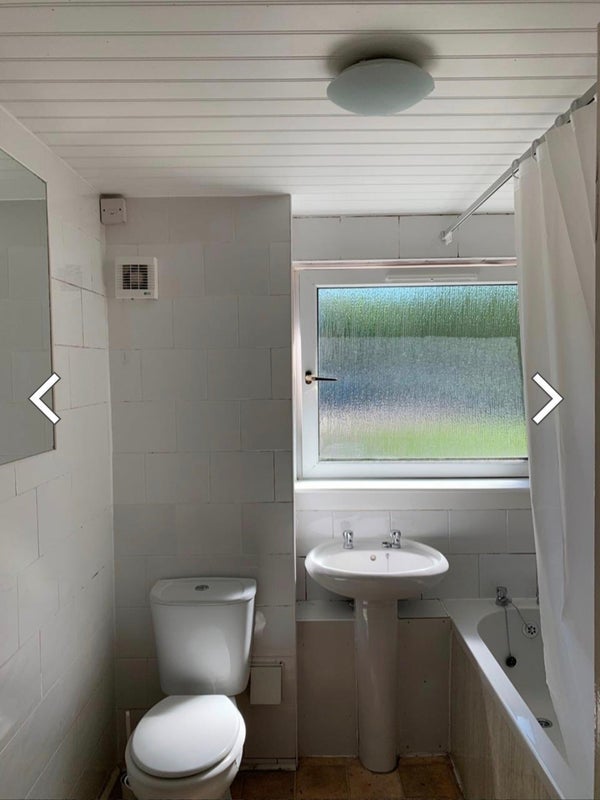 Room St Mungo Avenue in Glasgow