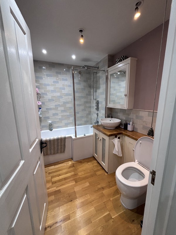 Flat Hertford Road in Greater London