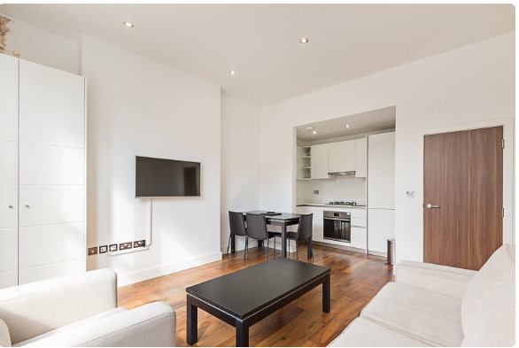 Flat Victoria Road in Greater London