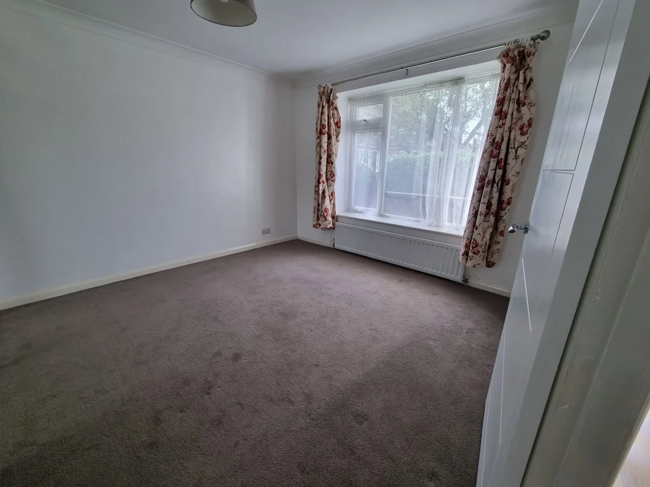 Flat Marlow Road in High Wycombe