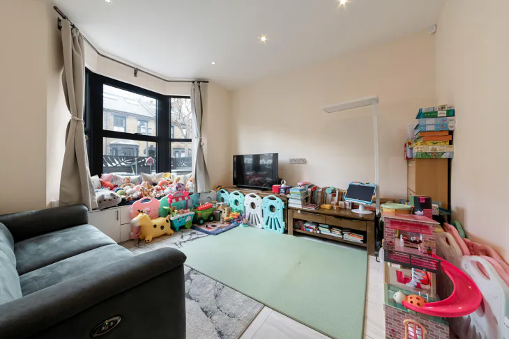 House Mellish Street in Greater London
