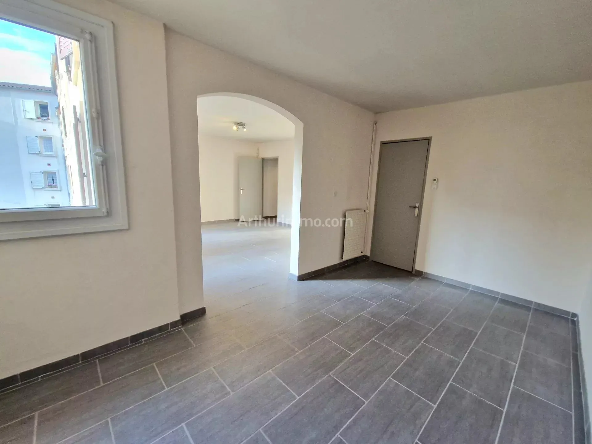 Flat Allée de Vaugrenier in Le Muy