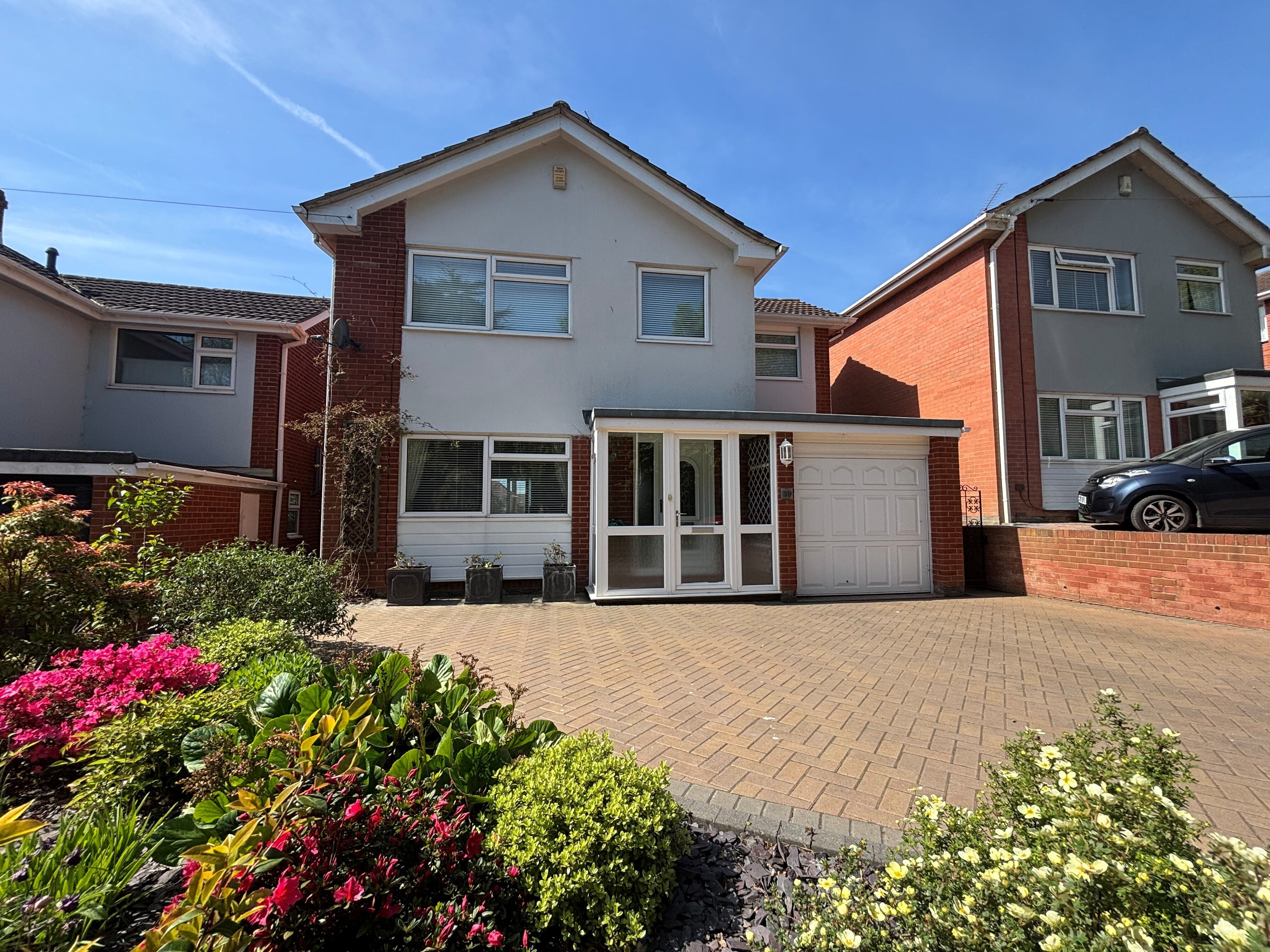 House Rosebarn Lane in Exeter