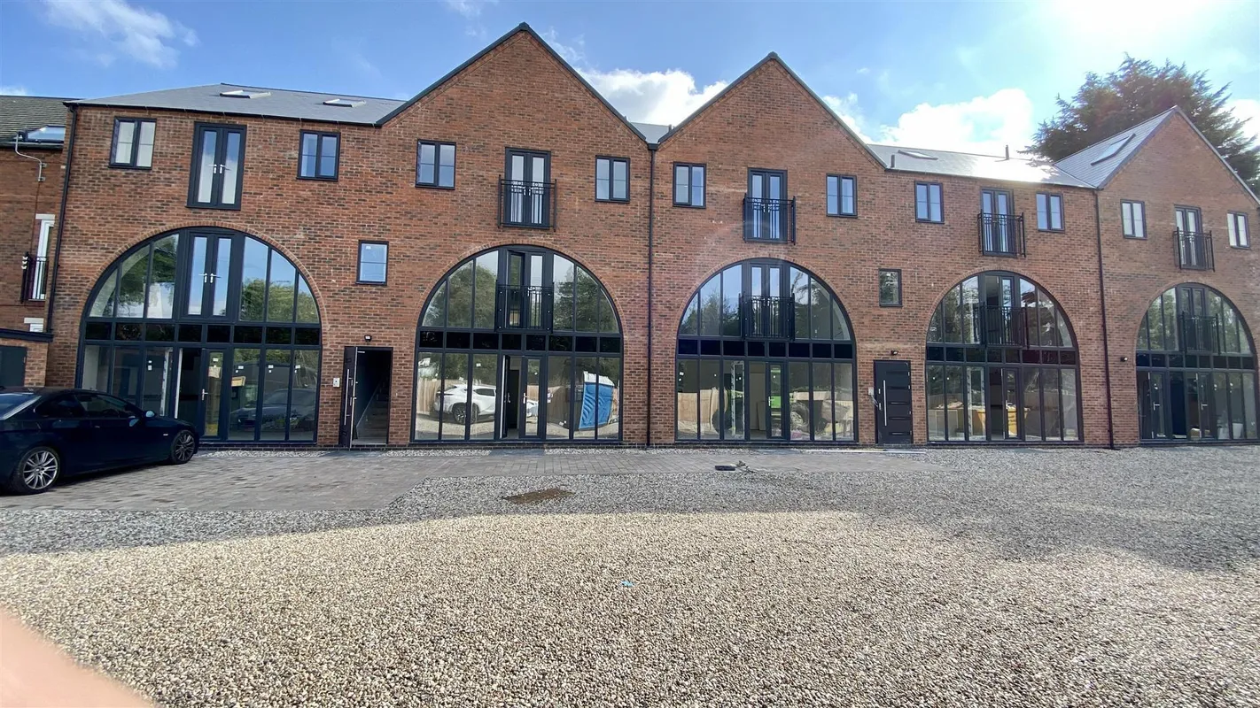 Flat Coventry Road in Hinckley and Bosworth