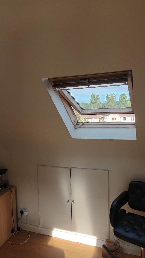 Room Genever Close in Greater London