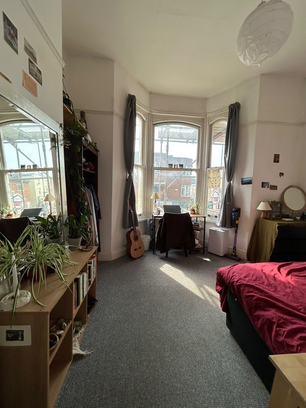 Room City Road in Bristol