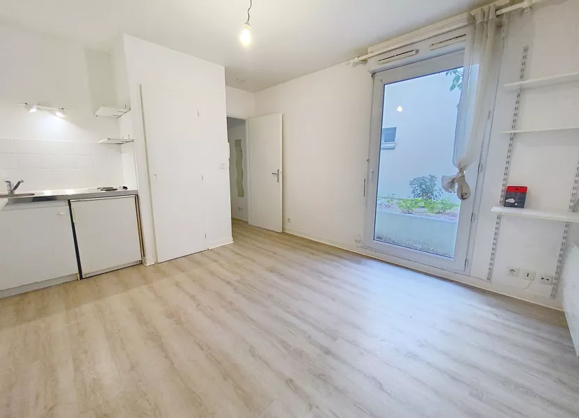 Flat Place Vaillant in Tours