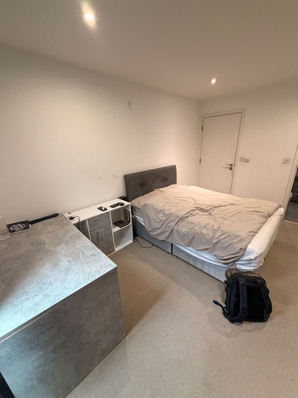 Room Union Street in Greater London