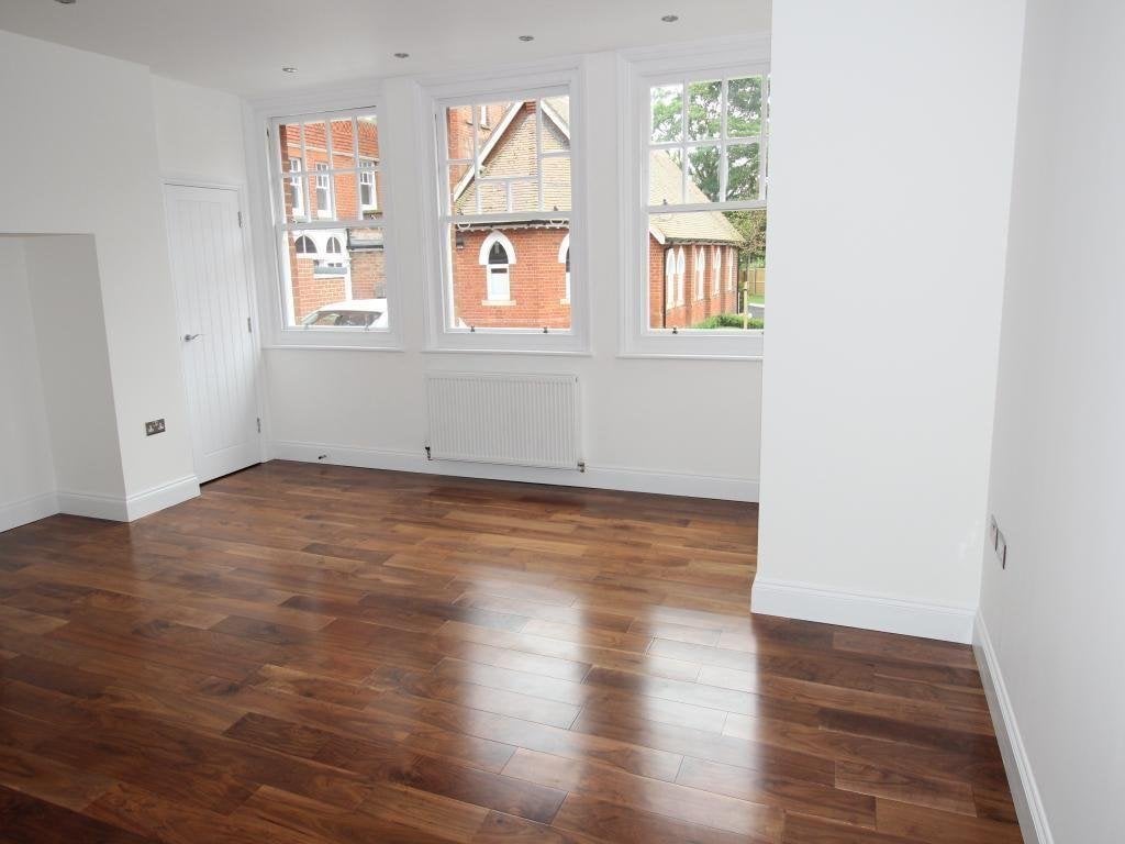 Flat Eversley Park in Folkestone and Hythe District