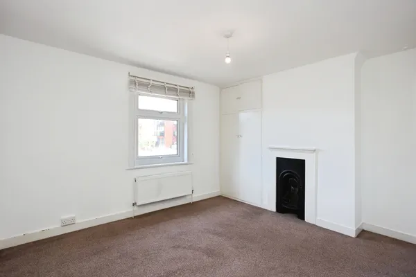 Flat Holford Street in Tonbridge and Malling