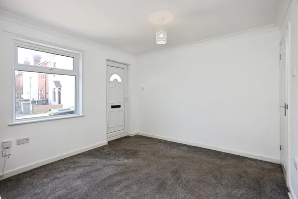 Flat Holford Street in Tonbridge and Malling