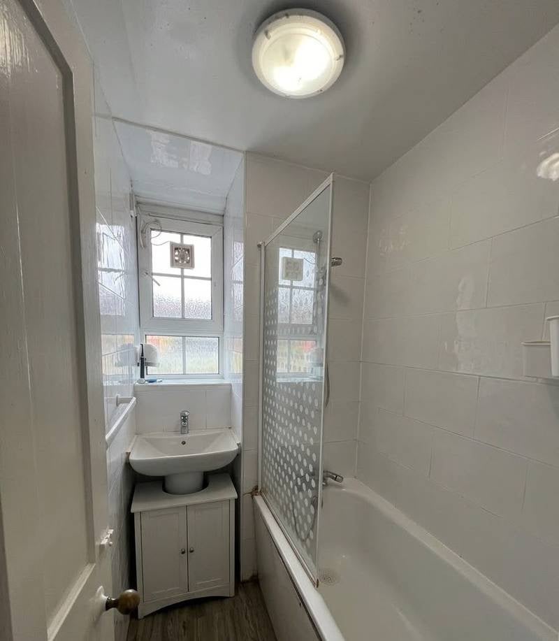 Room Union Road in Greater London