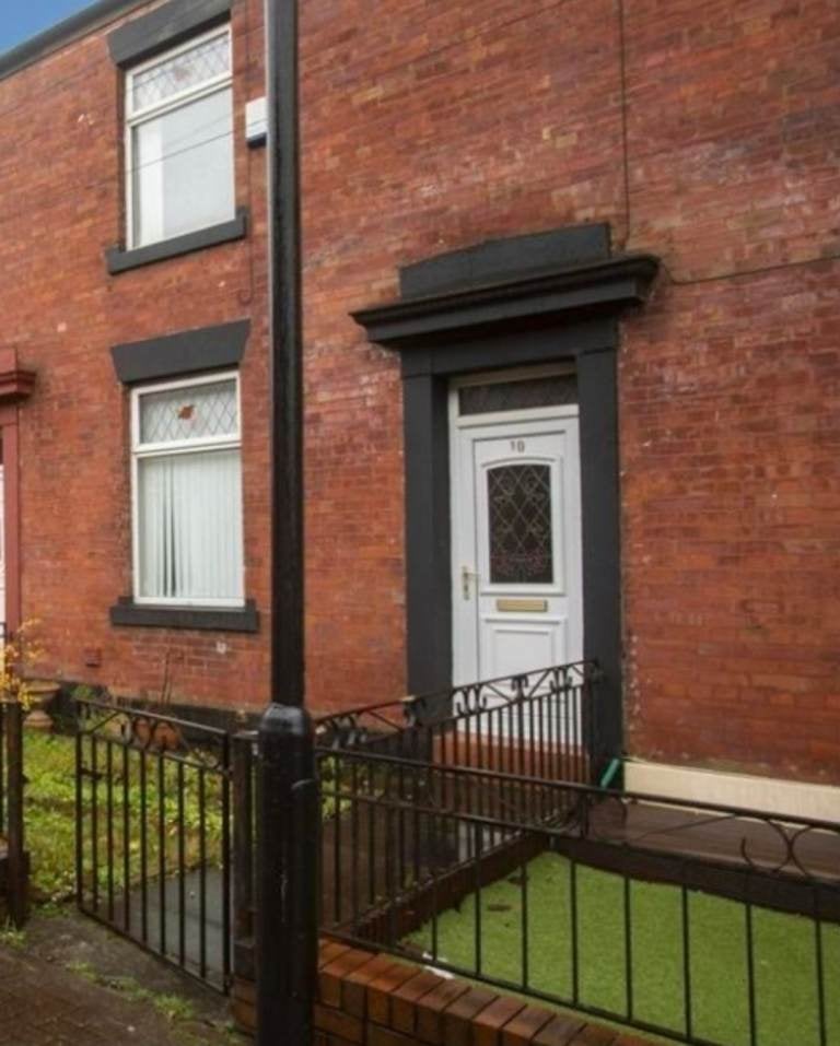House Equitable Street in Milnrow