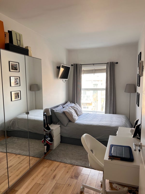 Room Binfield Road in Greater London