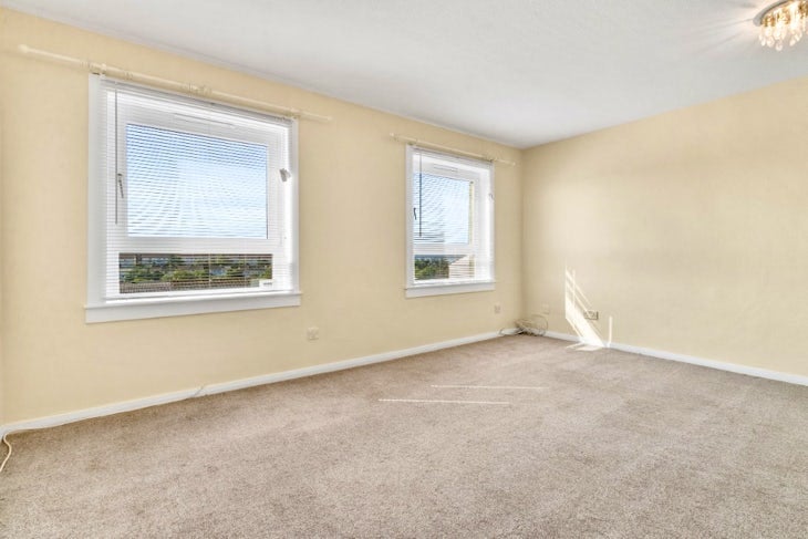 House Cumbrae Crescent South in Dumbarton