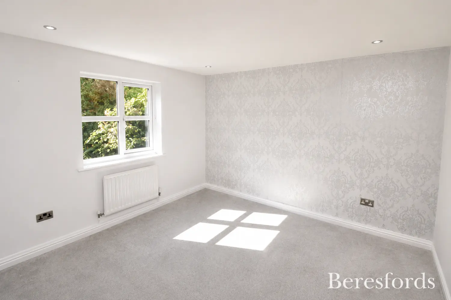 Flat Bramble Tye in Basildon