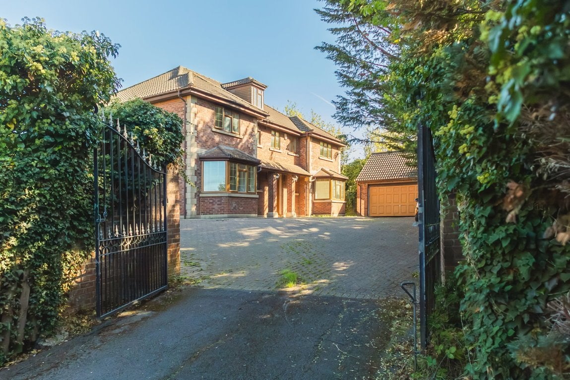 House Purton Road in Swindon