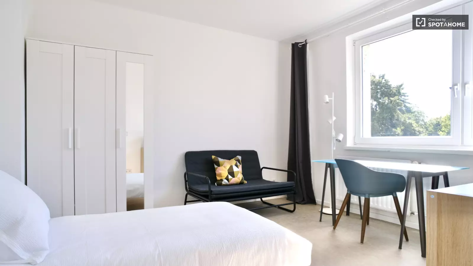 Wohnung Antwerpener Straße in Berlin