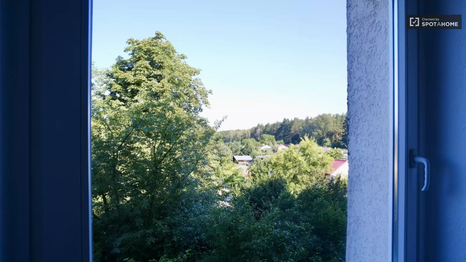 Wohnung Antwerpener Straße in Berlin