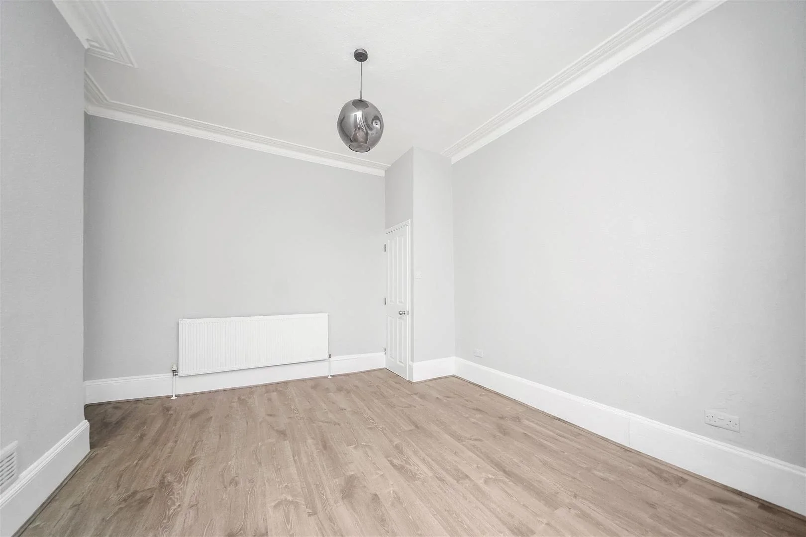 Flat Whittington Road in Greater London