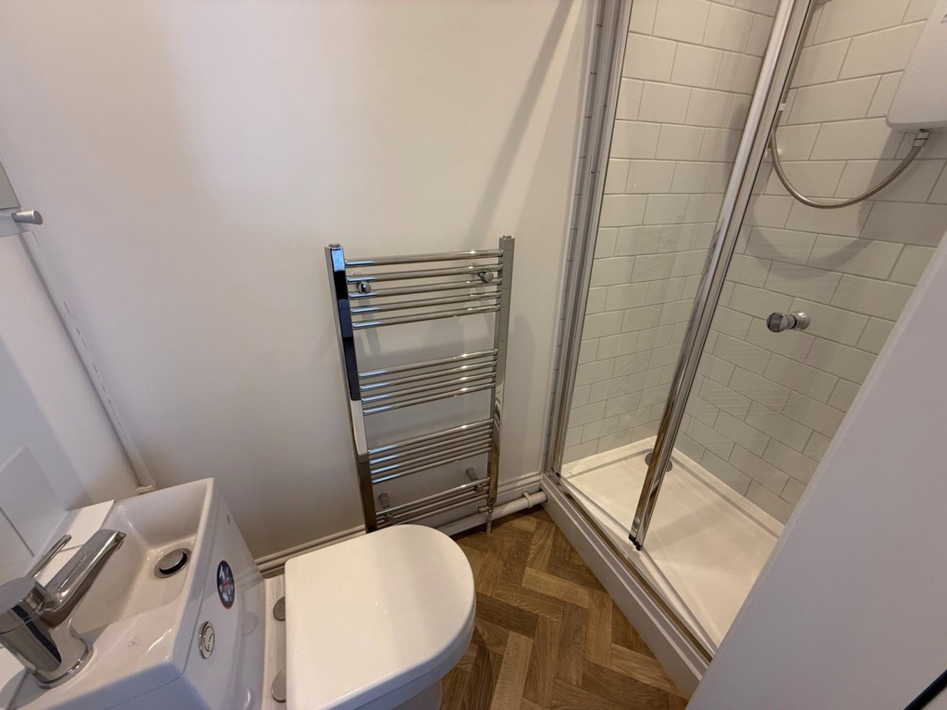 Room Berriedale Close in Adur