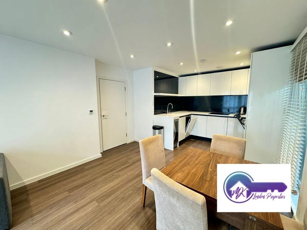 Flat Loxford Gardens in Greater London