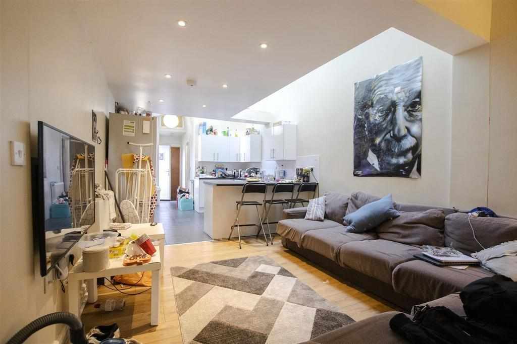 Flat Heeley Road in Birmingham