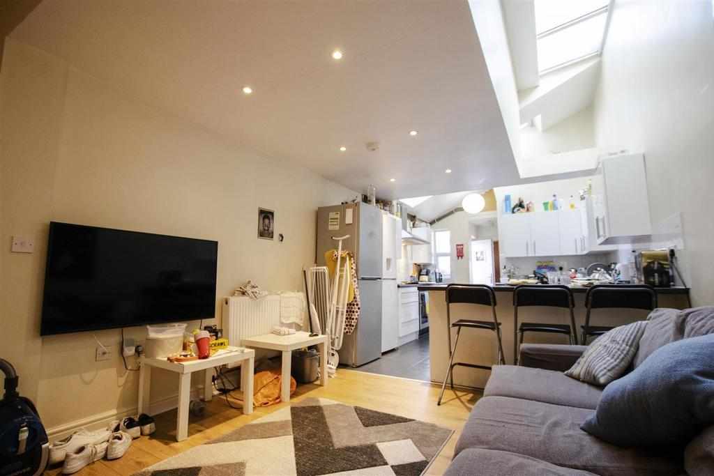 Flat Heeley Road in Birmingham
