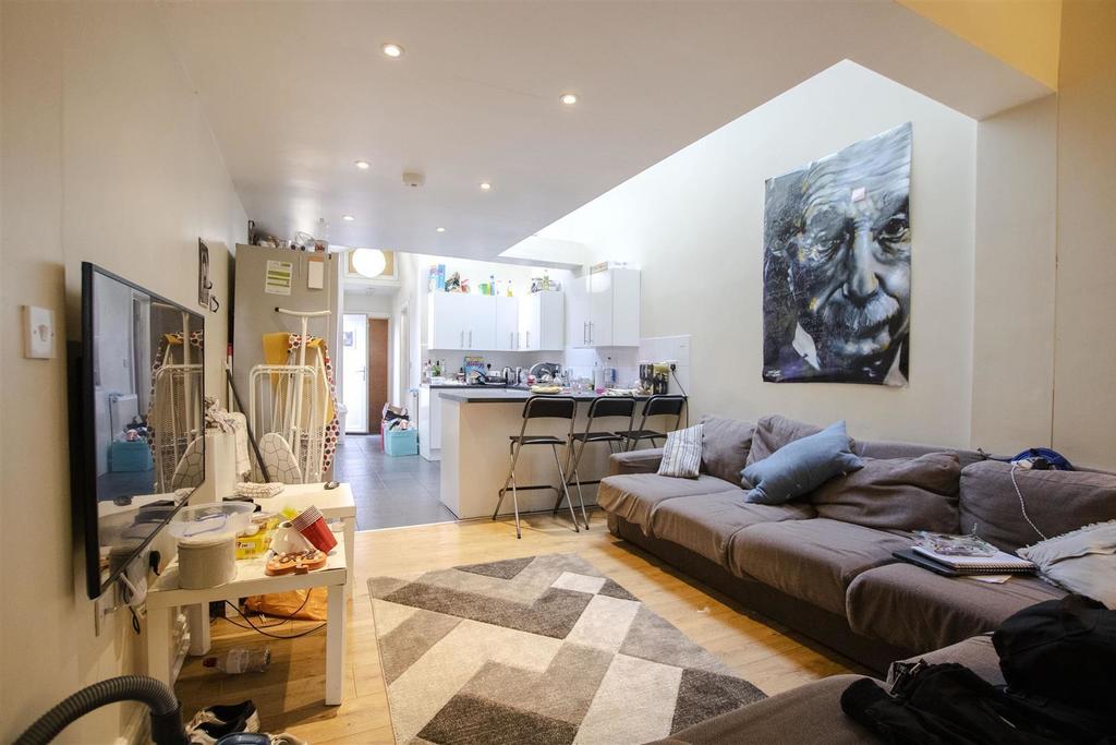 Flat Heeley Road in Birmingham