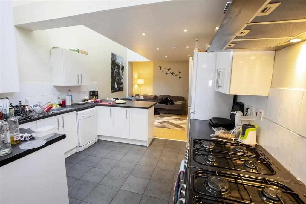 Flat Heeley Road in Birmingham