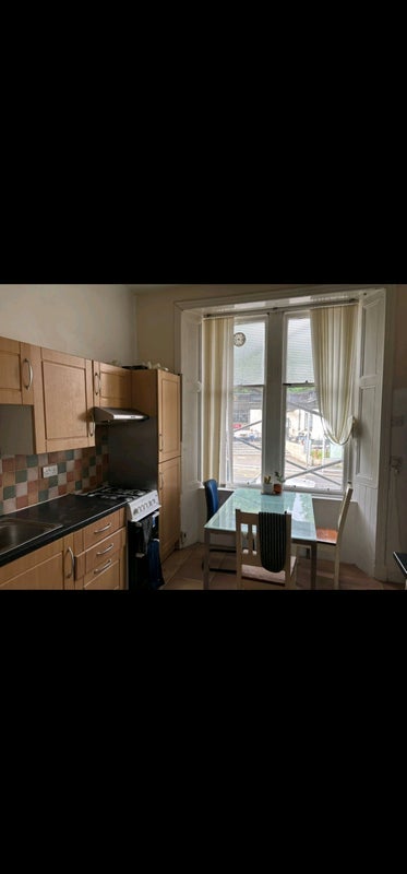 Room Hyndland Road in Glasgow