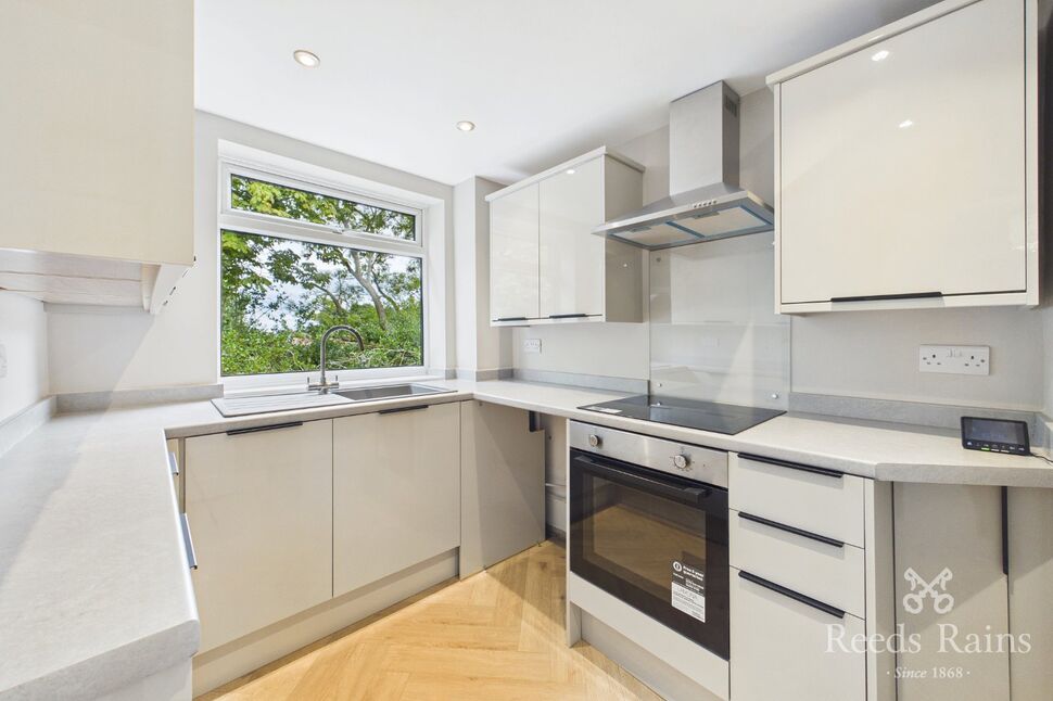 Flat Rivington Crescent in Salford