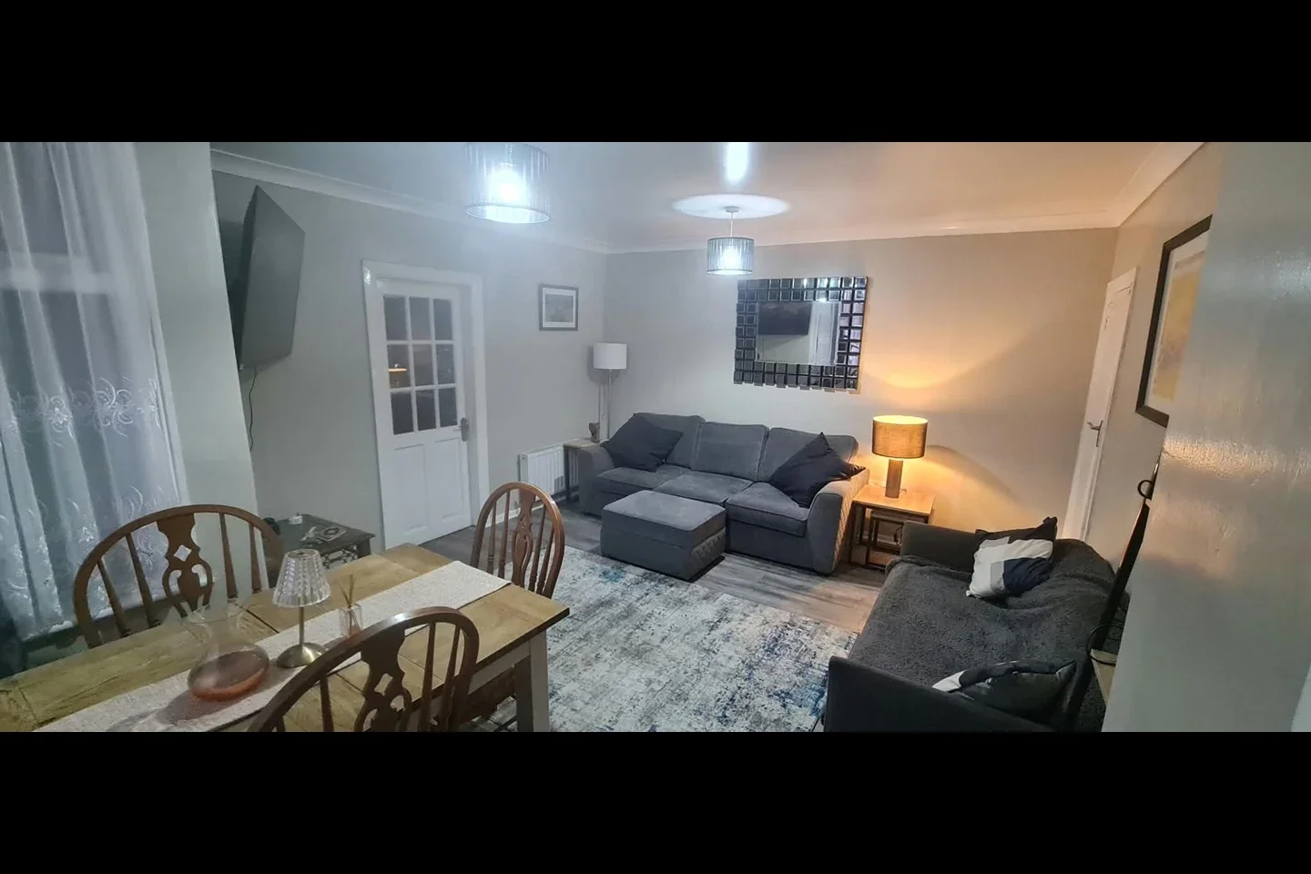 Room Brooklands Road in Greater London