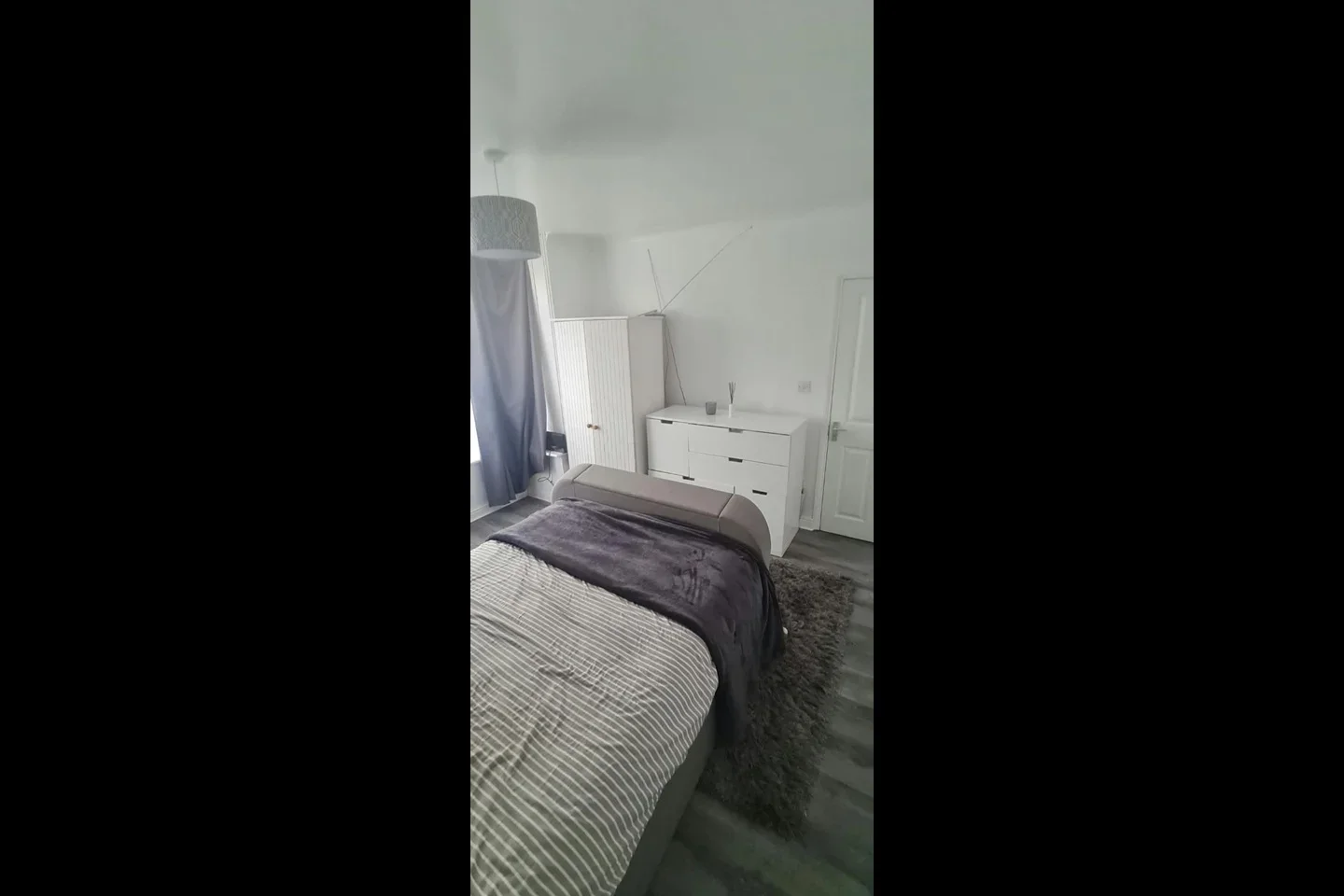 Room Brooklands Road in Greater London