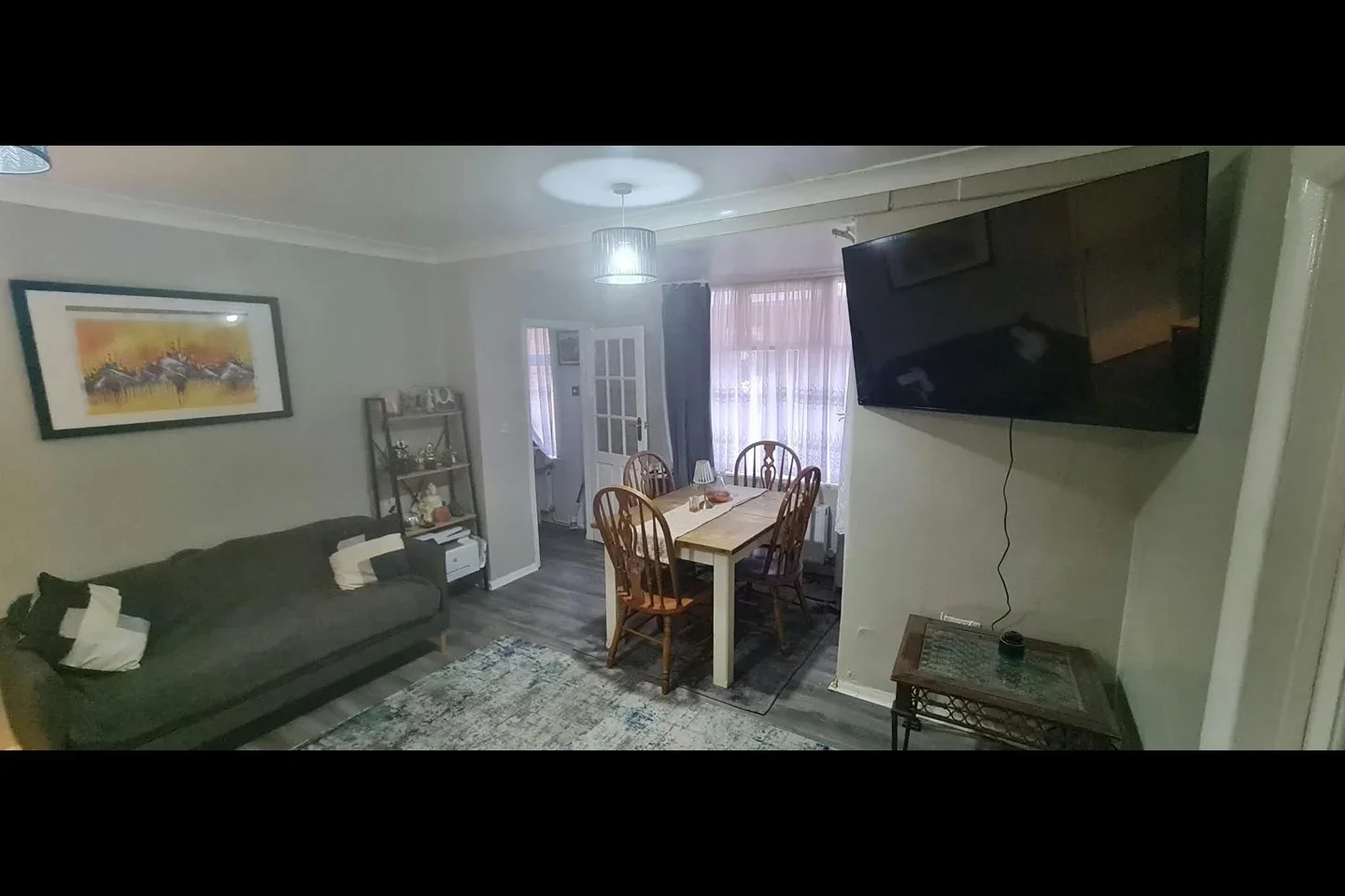 Room Brooklands Road in Greater London