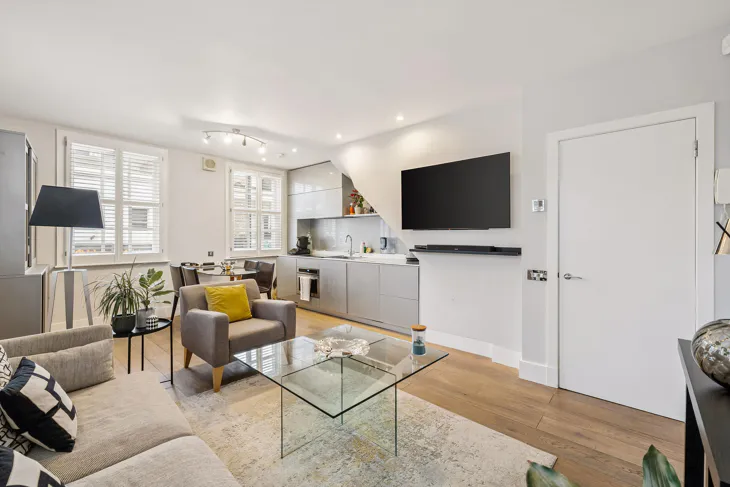 Flat Longmoore Street in City of Westminster