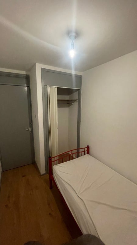 Room Fennell Street in Greater London